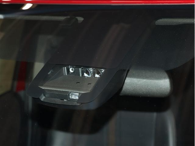 シエンタ Ｇ　クエロ　フルセグ　メモリーナビ　ＤＶＤ再生　バックカメラ　衝突被害軽減システム　ＥＴＣ　両側電動スライド　ＬＥＤヘッドランプ　ウオークスルー　乗車定員７人　３列シート　アイドリングストップ（5枚目）