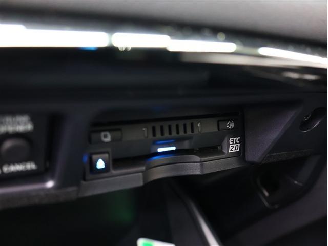 クラウンハイブリッド ＲＳアドバンス　フルセグ　メモリーナビ　ＤＶＤ再生　バックカメラ　衝突被害軽減システム　ＥＴＣ　ＬＥＤヘッドランプ　車線逸脱装置　オートマチックハイビーム　ブラインドスポットモニター　パノラミックビューモニター（14枚目）