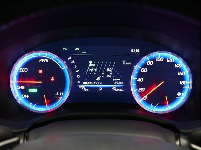 クラウンハイブリッド ＲＳアドバンス　フルセグ　メモリーナビ　ＤＶＤ再生　バックカメラ　衝突被害軽減システム　ＥＴＣ　ＬＥＤヘッドランプ　車線逸脱装置　オートマチックハイビーム　ブラインドスポットモニター　パノラミックビューモニター（17枚目）