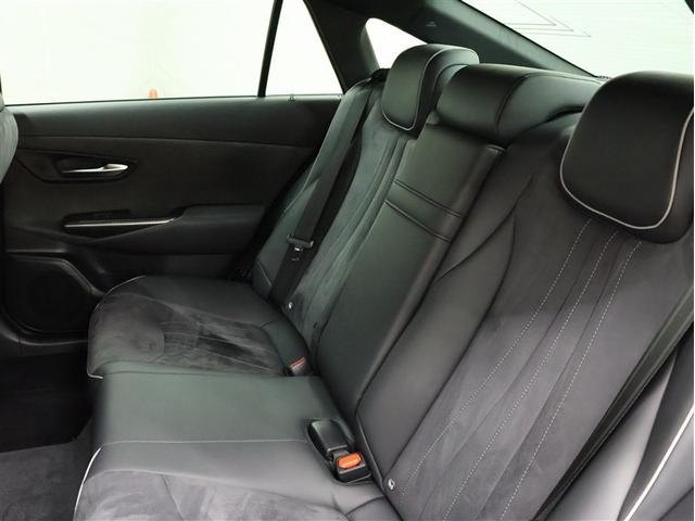 クラウンハイブリッド ＲＳアドバンス　フルセグ　メモリーナビ　ＤＶＤ再生　バックカメラ　衝突被害軽減システム　ＥＴＣ　ＬＥＤヘッドランプ　車線逸脱装置　オートマチックハイビーム　ブラインドスポットモニター　パノラミックビューモニター（19枚目）