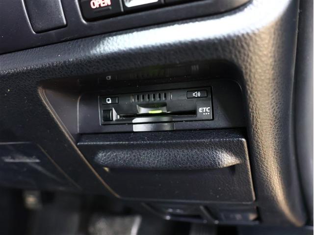 ヴォクシー ZS 煌III 4WD フルセグ メモリーナビ DVD再生 後席モニター バックカメラ 衝突被害軽減システム ETC 両側電動スライド LEDヘッドランプ 乗車定員7人 3列シート フルエアロ アイドリングストップ(10枚目)