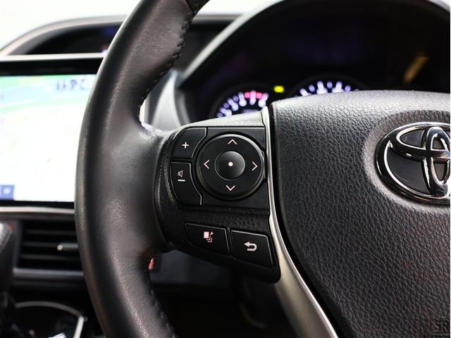 ヴォクシー ZS 煌III 4WD フルセグ メモリーナビ DVD再生 後席モニター バックカメラ 衝突被害軽減システム ETC 両側電動スライド LEDヘッドランプ 乗車定員7人 3列シート フルエアロ アイドリングストップ(22枚目)