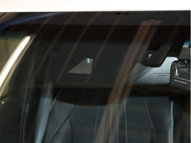 クラウンハイブリッド ＲＳアドバンス　革シート　フルセグ　メモリーナビ　ＤＶＤ再生　バックカメラ　衝突被害軽減システム　ＥＴＣ　ＬＥＤヘッドランプ（6枚目）