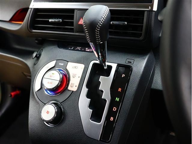 シエンタ ハイブリッドＧ　クエロ　フルセグ　メモリーナビ　ＤＶＤ再生　バックカメラ　衝突被害軽減システム　ＥＴＣ　両側電動スライド　ＬＥＤヘッドランプ　ウオークスルー　乗車定員７人　３列シート（18枚目）