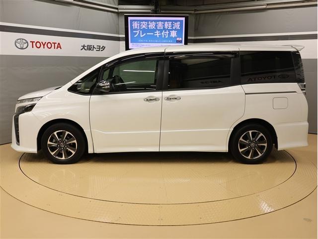 ヴォクシー ＺＳ　煌　フルセグ　メモリーナビ　ＤＶＤ再生　後席モニター　バックカメラ　衝突被害軽減システム　ＥＴＣ　両側電動スライド　ＬＥＤヘッドランプ　ウオークスルー　乗車定員７人　３列シート　アイドリングストップ（3枚目）