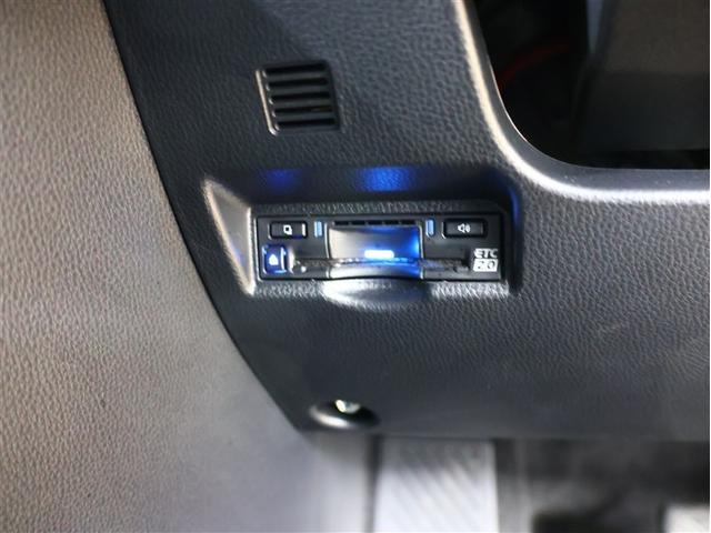 ヴォクシー ハイブリッドＳ－Ｚ　フルセグ　メモリーナビ　ＤＶＤ再生　バックカメラ　衝突被害軽減システム　ＥＴＣ　ドラレコ　両側電動スライド　ＬＥＤヘッドランプ　乗車定員７人　３列シートシートヒーター（10枚目）