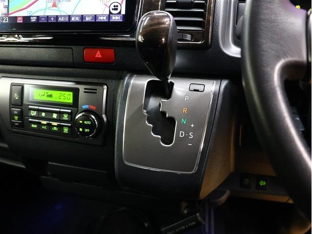 ハイエースバン スーパーＧＬ　ダークプライム　フルセグ　メモリーナビ　ＤＶＤ再生　バックカメラ　衝突被害軽減システム　ＥＴＣ　両側電動スライド　ＬＥＤヘッドランプ　ディーゼル（17枚目）