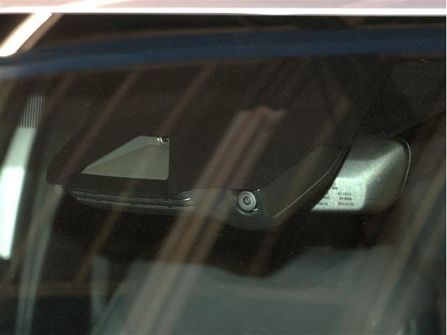 ヤリスクロス ハイブリッドＺ　メモリーナビ　ＤＶＤ再生　バックカメラ　衝突被害軽減システム　ＥＴＣ　ドラレコ　ＬＥＤヘッドランプ　シートヒーター　ステアリングヒーター　パノラミックビューモニター　ブラインドスポットモニター（6枚目）