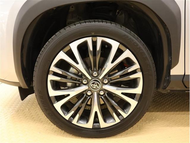 ヤリスクロス ハイブリッドＺ　メモリーナビ　ＤＶＤ再生　バックカメラ　衝突被害軽減システム　ＥＴＣ　ドラレコ　ＬＥＤヘッドランプ　シートヒーター　ステアリングヒーター　パノラミックビューモニター　ブラインドスポットモニター（16枚目）