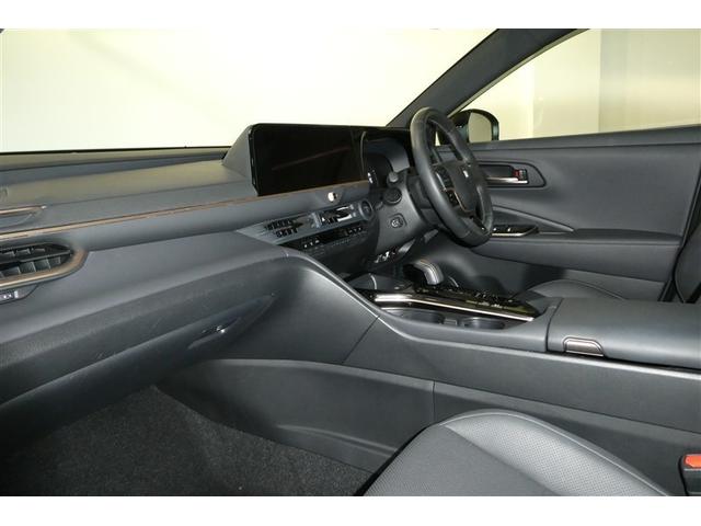 クラウンスポーツ Z AWD フルセグテレビ ETC車載器 TVナビ クルコン 横滑り防止装置 エアバッグ 本革 AC100V ミュージックプレイヤー接続可 メモリナビ ドラレコ キーレス 盗難防止装置 ABS アルミ(12枚目)