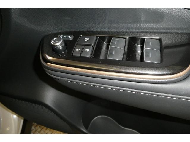 クラウンスポーツ Z AWD フルセグテレビ ETC車載器 TVナビ クルコン 横滑り防止装置 エアバッグ 本革 AC100V ミュージックプレイヤー接続可 メモリナビ ドラレコ キーレス 盗難防止装置 ABS アルミ(30枚目)
