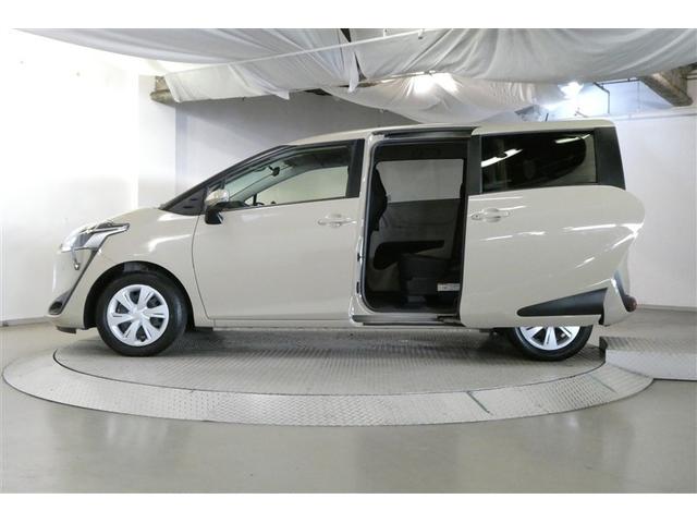 シエンタ Ｇ　ナビ・ＴＶ　スマートキープッシュスタート　アイドリングＳ　リアカメラ　地デジフルセグ　フルオートエアコン　パワーウィンド　ＥＴＣ　運転席エアバック　パワステ　キーフリーシステム　ＤＶＤ再生可　ＡＢＳ（5枚目）