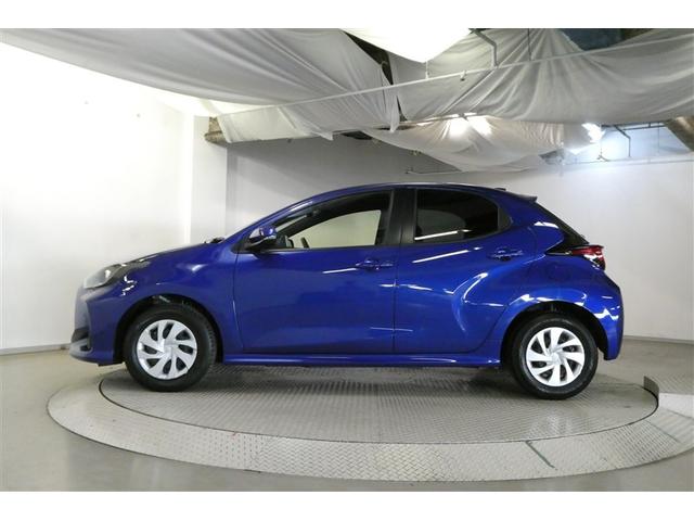 ヤリス ハイブリッドG アルミホイール サイドエアバッグ スマートキ ナビ Bモニター ETC車載器 横滑り防止装置 クルコン セキュリティアラーム メディアプレイヤー接続 パワステ メモリーナビゲーション キーフリー(4枚目)