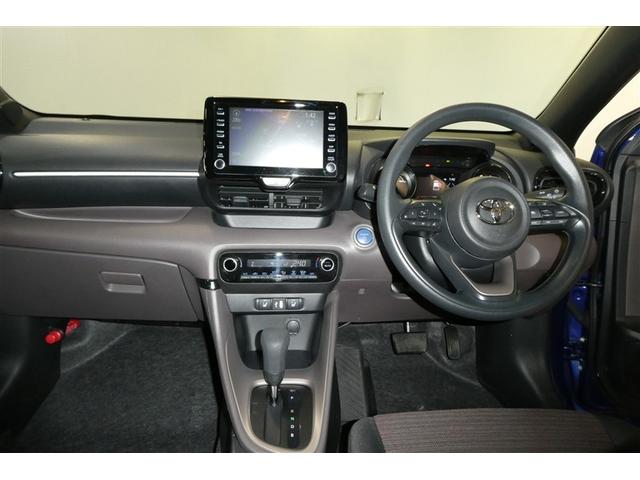 ヤリス ハイブリッドG アルミホイール サイドエアバッグ スマートキ ナビ Bモニター ETC車載器 横滑り防止装置 クルコン セキュリティアラーム メディアプレイヤー接続 パワステ メモリーナビゲーション キーフリー(12枚目)