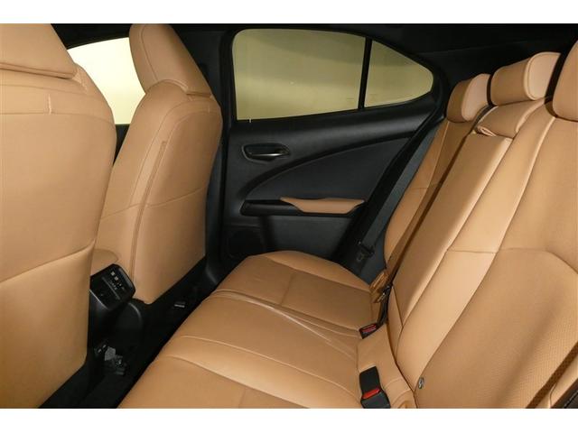 ＵＸ ＵＸ２００　バージョンＬ　ミュージックプレイヤー接続可　本革　衝突被害軽減ブレーキ　オートクルーズコントロール　パワーシート　オートエアコン　アルミホイール　メモリーナビ　Ｂカメラ　ＬＥＤ　ＥＴＣ　キーレス　スマートキー（14枚目）