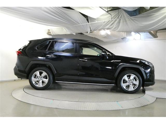 ＲＡＶ４ ハイブリッドＧ　衝突被害軽減装置　パノラマサンルーフ　ＡＣ１００Ｖ電源　バックモニター　地デジＴＶ　ＬＥＤヘッドライト　スマキー　電動シ－ト　ＡＷＤ　ＴＶナビ　パワステ　横滑り防止装置　クルコン　ＡＡＣ　エアバッグ（5枚目）