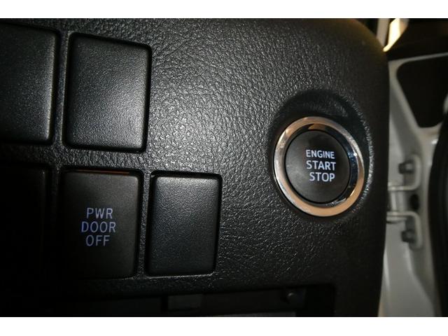 ヴェルファイア ２．５Ｚ　アルミホイル　地デジ　エアロ　Ｂカメラ　ダブルエアコン　ＬＥＤライト　横滑り防止装置付き　ムーンルーフ　フルフラット　スマートエントリー　ＥＴＣ　ＤＶＤ　キーレスエントリー　ＡＡＣ　メモリーナビ（27枚目）