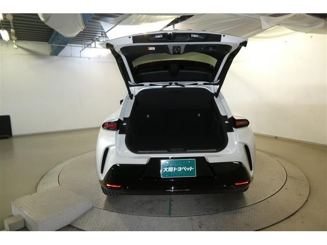 クラウンスポーツ Z ムーンルーフ AWD フルセグテレビ ETC車載器 TVナビ クルコン 横滑り防止装置 エアバッグ 本革 AC100V ミュージックプレイヤー接続可 メモリナビ ドラレコ キーレス 盗難防止装置(9枚目)