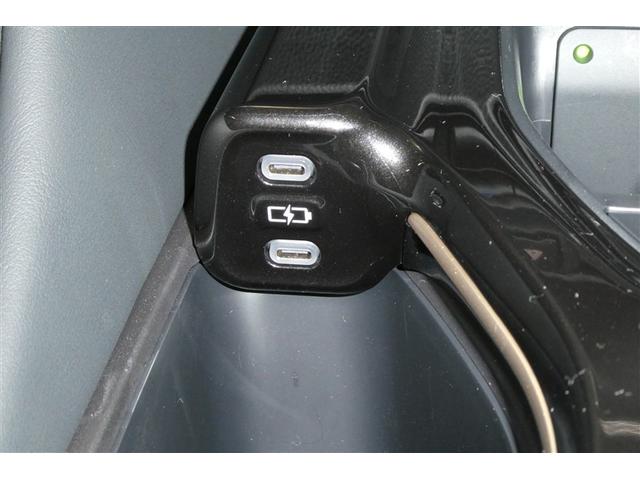 クラウンスポーツ Z ムーンルーフ AWD フルセグテレビ ETC車載器 TVナビ クルコン 横滑り防止装置 エアバッグ 本革 AC100V ミュージックプレイヤー接続可 メモリナビ ドラレコ キーレス 盗難防止装置(25枚目)