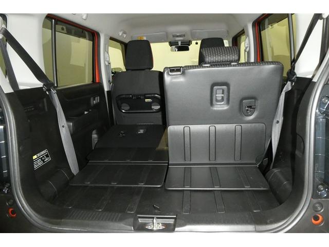 バックドアを上げた状態です。シートを倒せば荷室のスペースが広くなります！用途に合わせて快適な室内を！