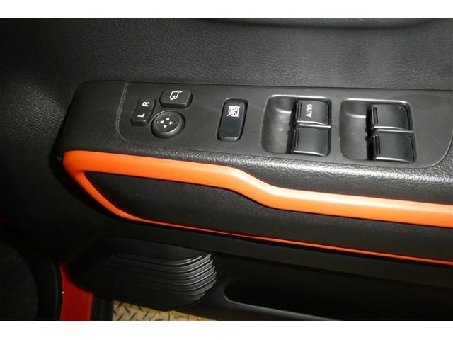 運転席パワーウィンドウスイッチです。