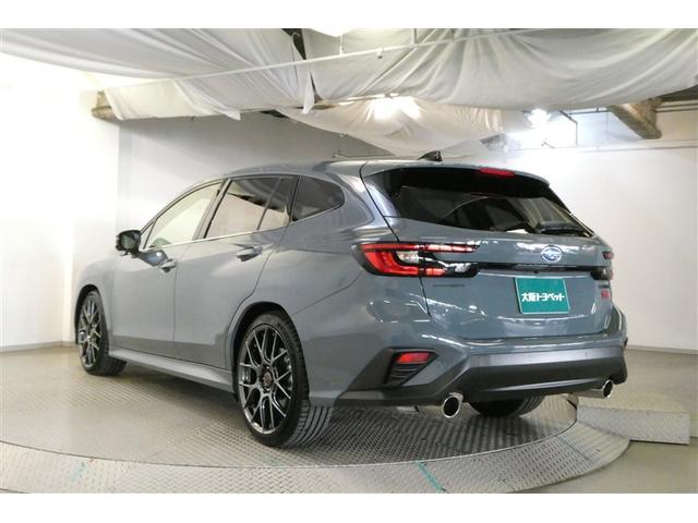 レヴォーグ ＳＴＩスポーツシャープ　アルミホイール　４ＷＤ　パワーシート　ナビＴＶ　フルオートエアコン　メモリーナビ　リヤカメラ　衝突被害軽減　スマートキー　ＥＴＣ　ＬＥＤヘッドライト　オートクルーズコントロール　フルセグＴＶ（6枚目）