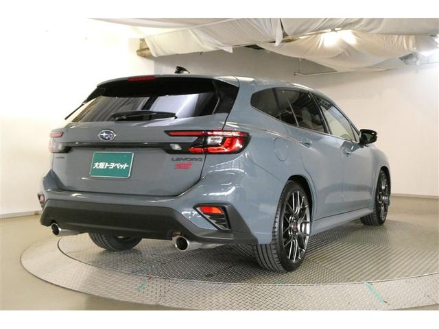 レヴォーグ ＳＴＩスポーツシャープ　アルミホイール　４ＷＤ　パワーシート　ナビＴＶ　フルオートエアコン　メモリーナビ　リヤカメラ　衝突被害軽減　スマートキー　ＥＴＣ　ＬＥＤヘッドライト　オートクルーズコントロール　フルセグＴＶ（8枚目）