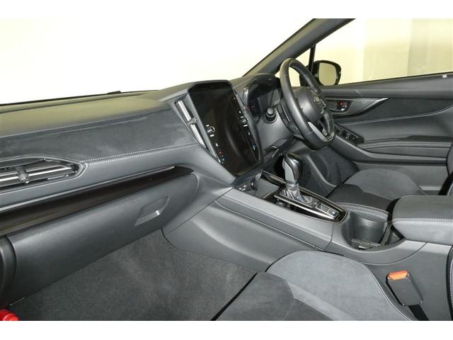 レヴォーグ ＳＴＩスポーツシャープ　アルミホイール　４ＷＤ　パワーシート　ナビＴＶ　フルオートエアコン　メモリーナビ　リヤカメラ　衝突被害軽減　スマートキー　ＥＴＣ　ＬＥＤヘッドライト　オートクルーズコントロール　フルセグＴＶ（11枚目）