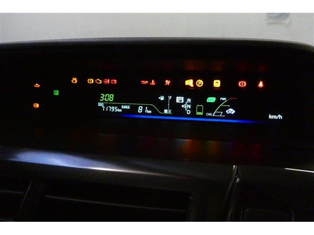 プリウスアルファ Ｓ　スマキ－　ＤＶＤ視聴可　リモコンキー　横滑り防止装置付き　ＰＷ　Ｂカメラ　ナビ・ＴＶ　サイドエアＢ　ＡＵＸ　ＥＴＣ車載器　ＡＢＳ付き　アルミホイール　パワーステアリング　運転席エアバッグ　イモビ　ＡＣ（31枚目）