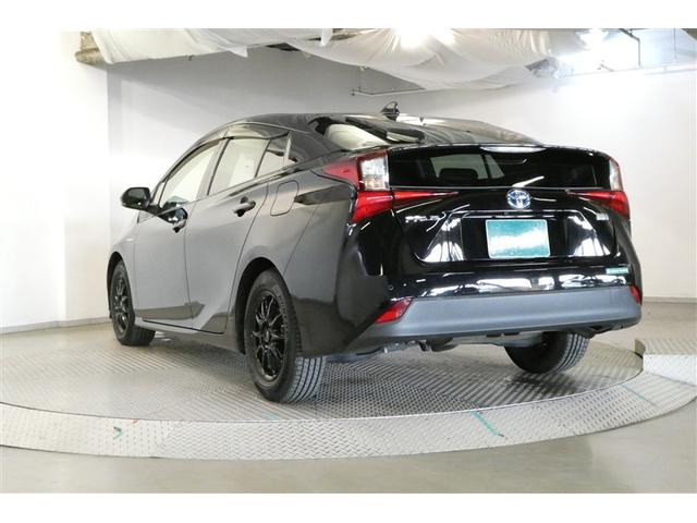 プリウス Ｓ　ＤＶＤ再生機能　ＥＳＣ　スマートキ－　地デジ　メモリーナビゲーション　ＬＥＤヘッドライト　ＥＴＣ車載器　フルオートエアコン　クルーズコントロール　エアバッグ　イモビ　パワーウインドウ　ＰＳ　ＴＶナビ（6枚目）