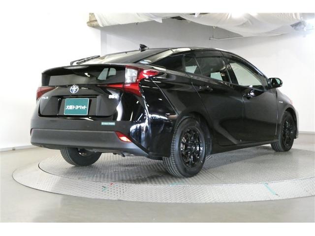 プリウス Ｓ　ＤＶＤ再生機能　ＥＳＣ　スマートキ－　地デジ　メモリーナビゲーション　ＬＥＤヘッドライト　ＥＴＣ車載器　フルオートエアコン　クルーズコントロール　エアバッグ　イモビ　パワーウインドウ　ＰＳ　ＴＶナビ（8枚目）