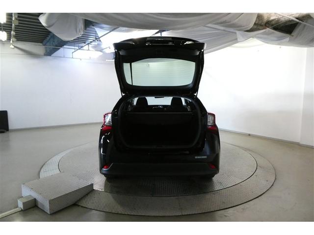 プリウス Ｓ　ＤＶＤ再生機能　ＥＳＣ　スマートキ－　地デジ　メモリーナビゲーション　ＬＥＤヘッドライト　ＥＴＣ車載器　フルオートエアコン　クルーズコントロール　エアバッグ　イモビ　パワーウインドウ　ＰＳ　ＴＶナビ（9枚目）