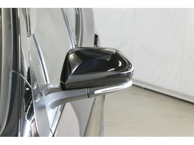 プリウス Ｓ　ＤＶＤ再生機能　ＥＳＣ　スマートキ－　地デジ　メモリーナビゲーション　ＬＥＤヘッドライト　ＥＴＣ車載器　フルオートエアコン　クルーズコントロール　エアバッグ　イモビ　パワーウインドウ　ＰＳ　ＴＶナビ（33枚目）