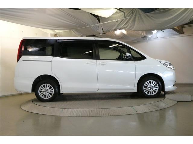 ノア Ｇ　ＬＥＤライト　ＴＳＳ　両側ＰＳＤ　ＥＴＣ車載器　オートエアコン　デュアルエアバック　ナビＴＶ　エアバッグ　ＤＶＤ再生　キーレス　アルミホイール　盗難防止装置　メモリーナビ　横滑り防止　ＡＢＳ　４ＷＤ（6枚目）