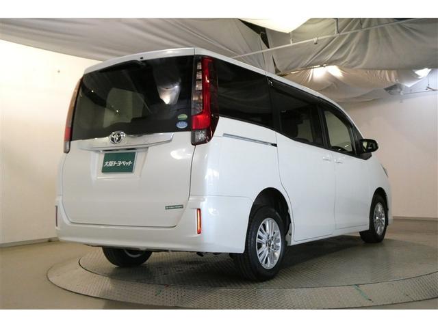 ノア Ｇ　ＬＥＤライト　ＴＳＳ　両側ＰＳＤ　ＥＴＣ車載器　オートエアコン　デュアルエアバック　ナビＴＶ　エアバッグ　ＤＶＤ再生　キーレス　アルミホイール　盗難防止装置　メモリーナビ　横滑り防止　ＡＢＳ　４ＷＤ（9枚目）