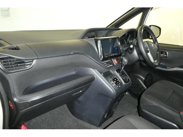 ノア Ｇ　ＬＥＤライト　ＴＳＳ　両側ＰＳＤ　ＥＴＣ車載器　オートエアコン　デュアルエアバック　ナビＴＶ　エアバッグ　ＤＶＤ再生　キーレス　アルミホイール　盗難防止装置　メモリーナビ　横滑り防止　ＡＢＳ　４ＷＤ（12枚目）