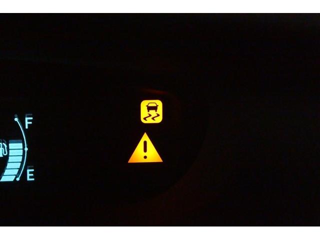 プリウス Ｓマイコーデ　カラーバックモニター　エアコン　ＥＳＣ　キーフリーシステム　アルミホイール　ＤＶＤ再生　ＰＳ　地デジ　ドライブレコーダー　カーテンエアバッグ　エアバッグ　ＡＢＳ　ＰＷ　メモリナビ　スマ－トキ－（29枚目）