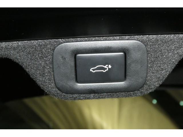 クラウンクロスオーバー Ｇアドバンスド・レザーパッケージ　ＴＳＳ　レザー　フルセグＴＶ　ナビＴＶ　パワーシート　ＬＥＤヘッドライト　クルーズコントロール　Ｂカメラ　ドライブレコーダ　オートエアコン　アルミホイル　ＥＴＣ付　横滑り防止装置　４ＷＤ　盗難防止装置（11枚目）