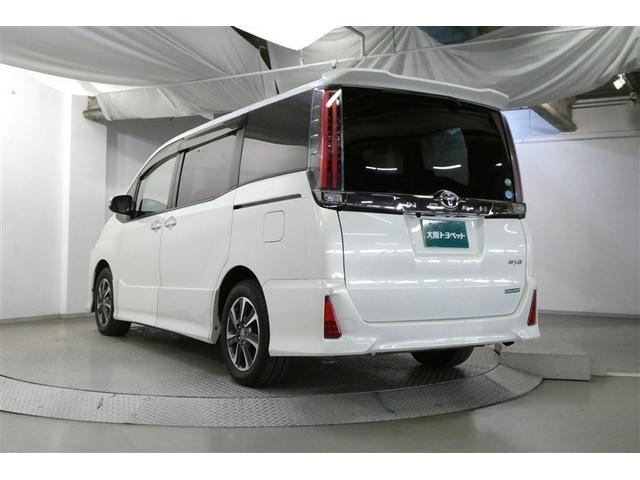 ノア Si ダブルバイビー クルーズC ブレーキサポート エアコン エアロ ウォークスルー LEDライト ナビ&TV 横滑防止装置 WAC アルミホイール パワーウインドウ フルセグ 盗難防止 DVD再生可 メモリーナビ ETC(6枚目)