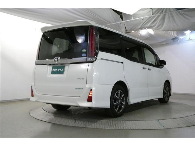 ノア Si ダブルバイビー クルーズC ブレーキサポート エアコン エアロ ウォークスルー LEDライト ナビ&TV 横滑防止装置 WAC アルミホイール パワーウインドウ フルセグ 盗難防止 DVD再生可 メモリーナビ ETC(8枚目)