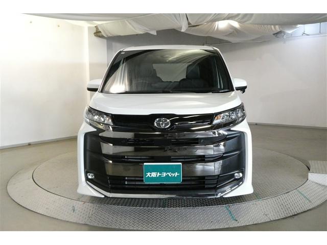 ノア Ｓ－Ｚ　アルミホイール　デュアルエアコン　クルーズコントロール　盗難防止装置　ＬＥＤライト　両側自動ドア　メモリーナビ　キーレス　横滑り防止　ナビＴＶ　三列シート　ＤＶＤ再生　ミュージックプレイヤー接続可（2枚目）