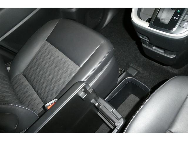 ノア Ｓ－Ｚ　アルミホイール　デュアルエアコン　クルーズコントロール　盗難防止装置　ＬＥＤライト　両側自動ドア　メモリーナビ　キーレス　横滑り防止　ナビＴＶ　三列シート　ＤＶＤ再生　ミュージックプレイヤー接続可（30枚目）