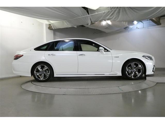 クラウンハイブリッド ＲＳアドバンス　地デジ　衝突被害軽減装置　エアロ　黒革シート　ＬＥＤヘットライト　後カメラ　クルコン　ＡＣ　Ｐシート　エアバッグ　ナビＴＶ　セキュリティーアラーム　１００Ｖ充電　キーフリー　スマートキ　メモリナビ（5枚目）