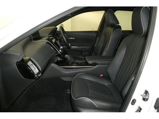 クラウンハイブリッド ＲＳアドバンス　地デジ　衝突被害軽減装置　エアロ　黒革シート　ＬＥＤヘットライト　後カメラ　クルコン　ＡＣ　Ｐシート　エアバッグ　ナビＴＶ　セキュリティーアラーム　１００Ｖ充電　キーフリー　スマートキ　メモリナビ（13枚目）