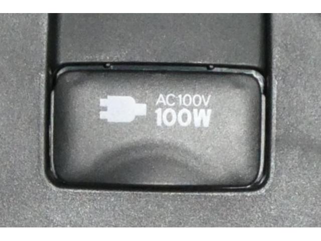 クラウンハイブリッド ＲＳアドバンス　地デジ　衝突被害軽減装置　エアロ　黒革シート　ＬＥＤヘットライト　後カメラ　クルコン　ＡＣ　Ｐシート　エアバッグ　ナビＴＶ　セキュリティーアラーム　１００Ｖ充電　キーフリー　スマートキ　メモリナビ（26枚目）