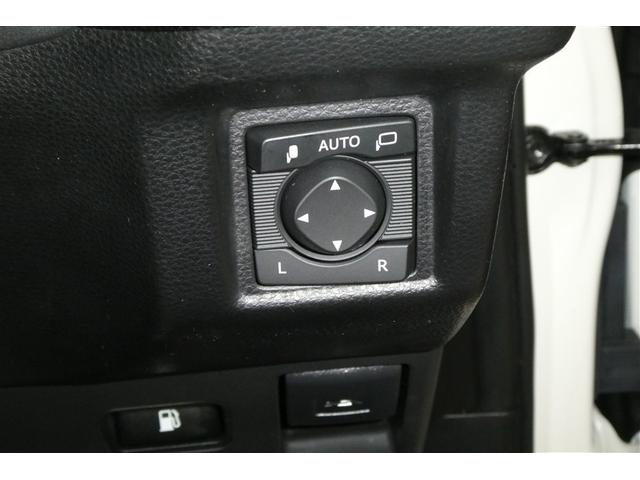 クラウンハイブリッド ＲＳアドバンス　地デジ　衝突被害軽減装置　エアロ　黒革シート　ＬＥＤヘットライト　後カメラ　クルコン　ＡＣ　Ｐシート　エアバッグ　ナビＴＶ　セキュリティーアラーム　１００Ｖ充電　キーフリー　スマートキ　メモリナビ（29枚目）