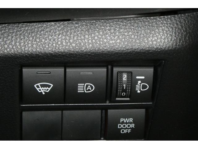 ヴォクシー Ｓ－Ｇ　リアクーラー　両側Ｐスライドドア　寒冷地　横滑防止　衝突回避システム　Ｂカメラ　アルミホイール　ＬＥＤ　３列シート　ＤＶＤ再生　フルセグＴＶ　ミュージックプレイヤー接続可　エアコン　ＥＴＣ　４ＷＤ（29枚目）