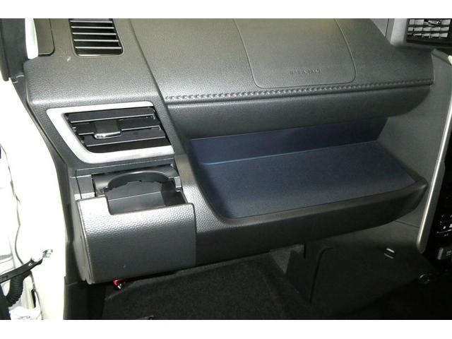 ルーミー カスタムＧ－Ｔ　助手席エアバック　両側オートスライドドア　スマートキープッシュスタート　ＬＥＤライト　横滑り防止機能　クルコン　ワンセグテレビ　ＥＴＣ付　アルミホイール　フルフラット　キーレス　ナビ＆ＴＶ　エアバッグ（31枚目）