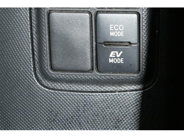 アクア クロスオーバー　Ｂカメラ　イモビライザー　ナビＴＶ　エアコン　ＥＳＣ　アルミホイール　キーフリー　ワンセグ　ＥＴＣ　パワーステアリング　パワーウィンドウ　メモリーナビ　ＡＢＳ　スマ－トキ－　前後ブレーキサポート（24枚目）