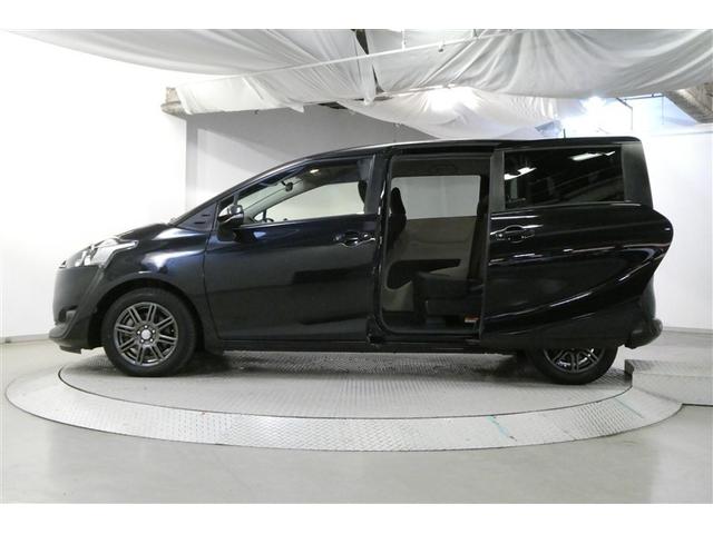 シエンタ Ｇ　ナビ・ＴＶ　スマートキープッシュスタート　アイドリングＳ　リアカメラ　ＨＤＤナビ　ＡＷ　地デジフルセグ　フルオートエアコン　パワーウィンド　ＥＴＣ　運転席エアバック　パワステ　キーフリーシステム　３列（5枚目）